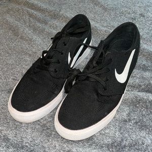 Nike SB Janoski Shoes
